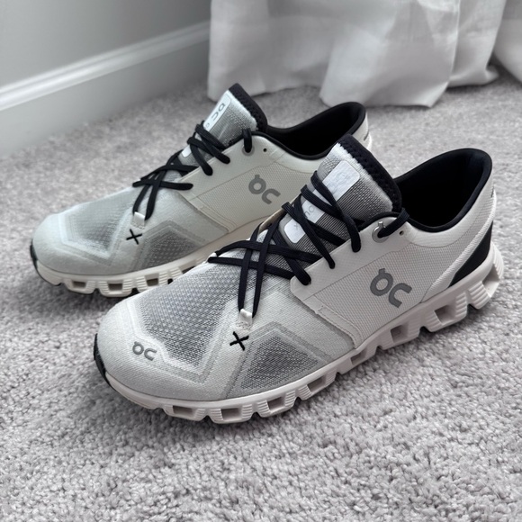 On Running Cloud X White and Black Athletic Sneakers - Picture 6 of 14